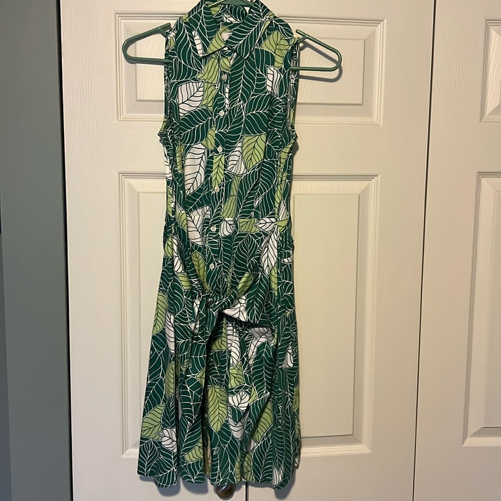 untuckIT Poppy Green Leaves Dress • 2